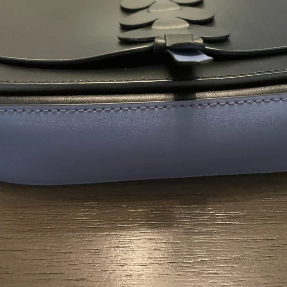 kate spade leather crossbody bag 💙🖤 - Picture 2 of 7